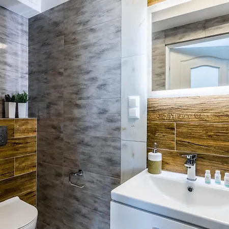 Апартаменты Krupowki 48b *